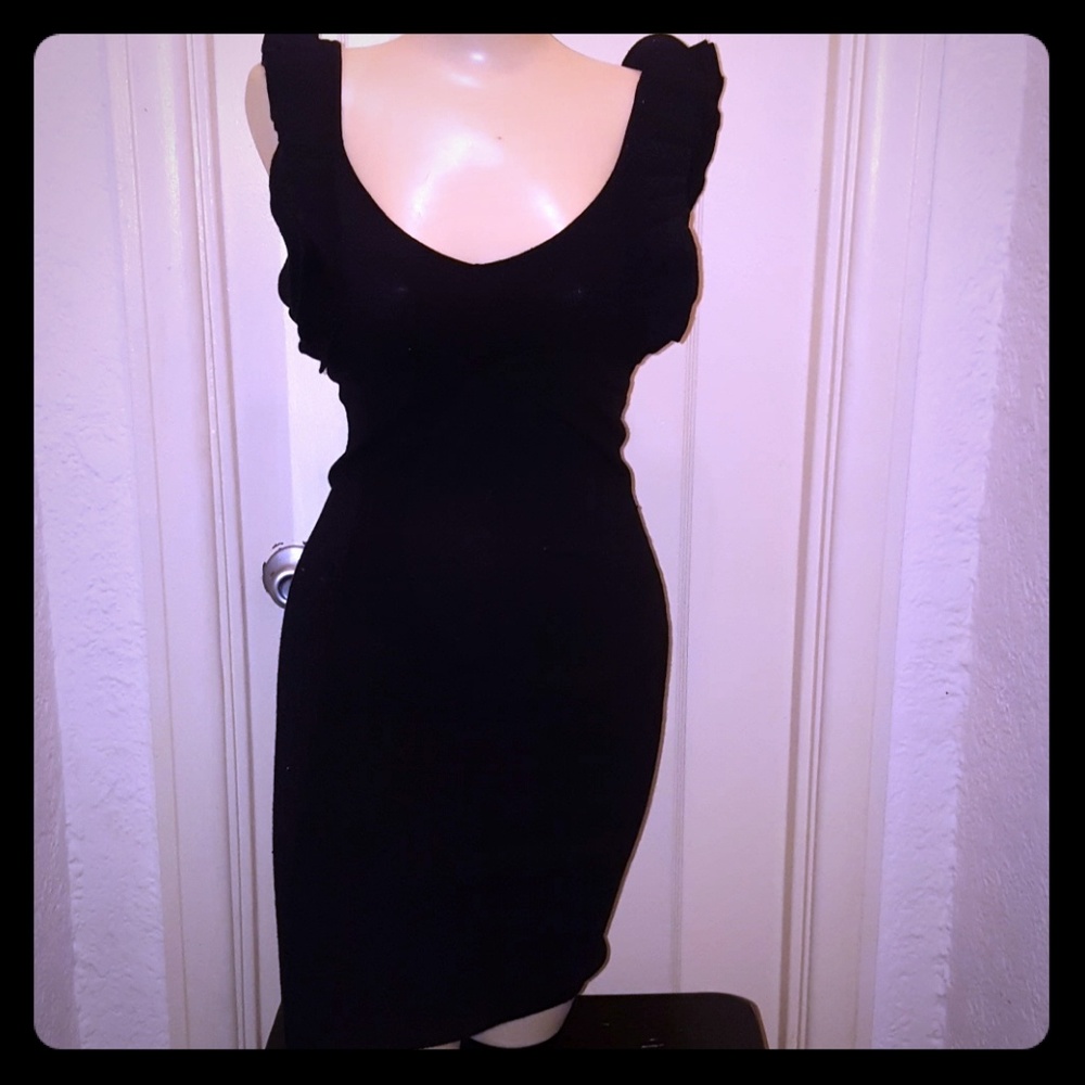 Arden B Sexy ruffle sleeved LBD